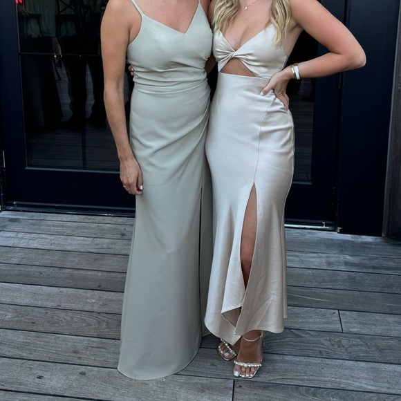 Alice and Olivia gold/metallic size 0 midi dress - Picture 4 of 4